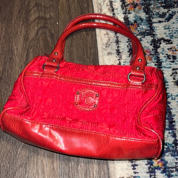 Red Liz Claiborne purse - Picture 1 of 7